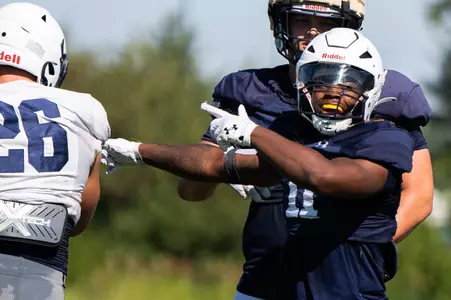Elijah Elliott points fall camp