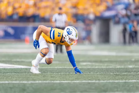 Zac Crews three-point vs Maine