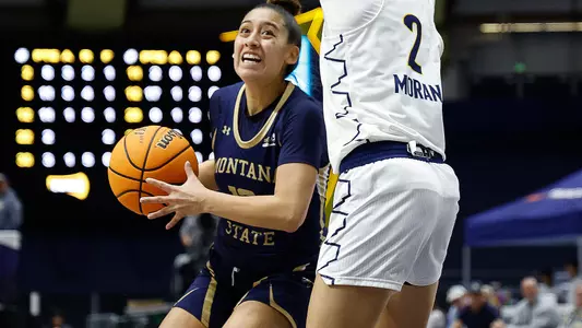 WBB_2425_MORALES_DRIVE_NAU_1_LJ