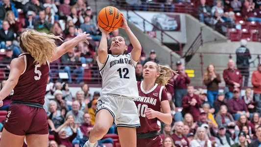 WBB_2425_MORALES_BASKET_GRIZ_2