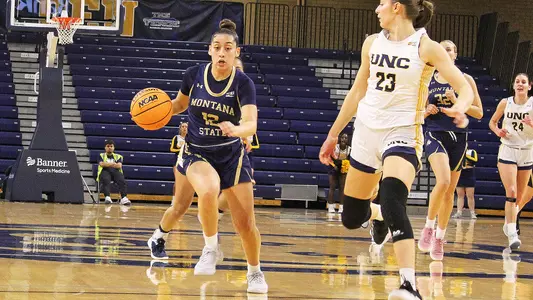 WBB_2425_MORALES_UNC_1