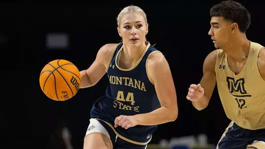 WBB_2526_CHIRRICK_DRIVE_BLUE_GOLD