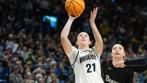 WBB_2526_BAILEY_LAYIN_MINOT