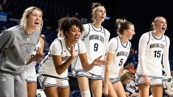 WBB_2526_BENCH_BUSHNELL_1