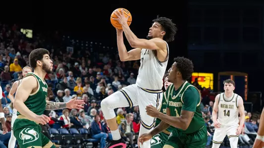 Max Agbonkpolo_MBB vs Sacramento State_1.30.25
