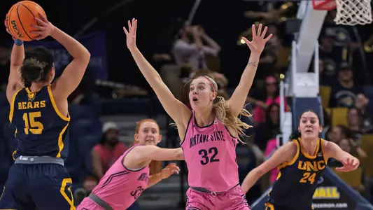 WBB_2425_BOBCAT_D_UNC