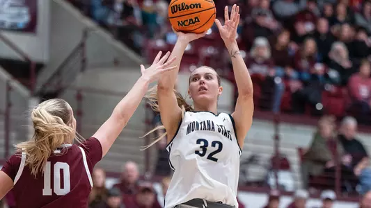 WBB_2425_DYKSTRA_J_GRIZ_3