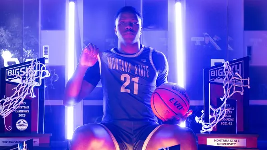 Chris Hodges_MBB Signing_April 2025