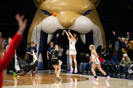 Addi Harris 3-pointer