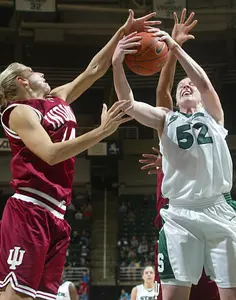 Liz Shimek and the No. 11 Spartans take on Vermont Tuesday at 6:30 p.m.