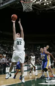 Liz Shimek scored a career-high 26 points Friday night vs. UCSB.
