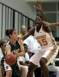 Lindsay Bowen scored 19 points against Tennessee on Thursday (AP Photo)