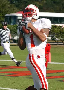 Devin Thomas had 33 receptions for 674 yards and five touchdowns in 2005 at Coffeyville (Kan.) Community College. Photo Credit: The Brunswick (Ga.) News.