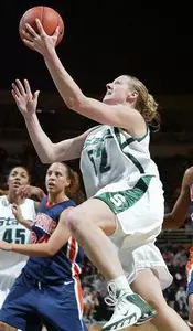Liz Shimek puts up a runner against Pepperdine's Jasmane Clarendon. (AP Photo/Al Goldis)