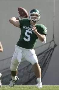 Drew Stanton ranks among the NCAA leaders in passing efficiency (fourth with 195.9 rating) and total offense (7th at 330.5 ypg.).