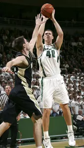 Paul Davis needs two points to pass Mateen Cleaves for 10th place all-time on the MSU scoring chart.