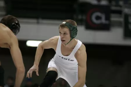 All-American Nick Simmons won by major decision over the Illini's Kyle Ott, 14-0, at 125 pounds Sunday.