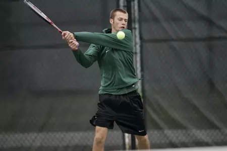 Sophomore Nick Rinks defeated G.D. Jones at No. 1 singles.