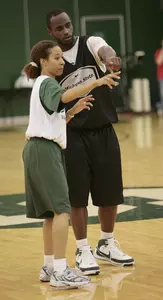 Travis Walton instructs Shannon Shelton from the Detroit Free Press on the finer arts of guard play.