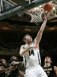 Goran Suton led MSU with 20 rebounds and added 15 points in MSU's 75-71 win over Oakland.