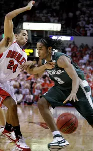 Chris Allen drives against Bradley's Andrew Warren.