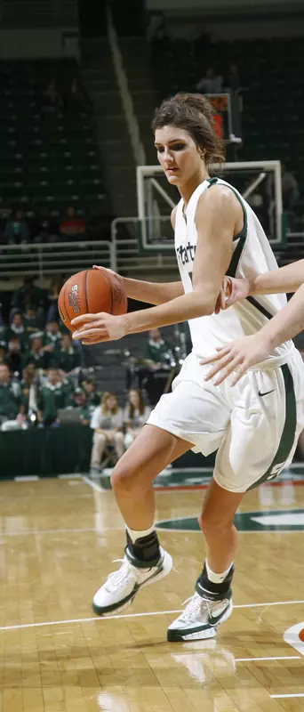 Allyssa DeHaan was named Big Ten Player of the Week for the third time in her career, the conference office announced Dec. 3.