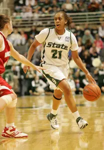 Sophomore Mia Johnson scored a game-high 22 points for the Spartans in their 80-70 win over fourth-place Illinois on Sunday.