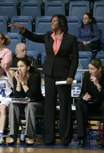 Evelyn Thompson, who was an assistant at Buffalo for the past five seasons, has also coached at Arizona State and Western Kentucky.