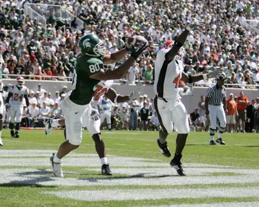 Kellen Davis ranks second on the team in receptions with five for 67 yards. In addition, he has recorded a sack in each of the first two games while seeing limited action at defensive end.