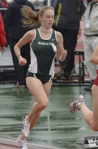 Senior Nicole Bush set a new Michigan State record, finishing with a time of 9:12.55 in the 3000m run at the Iowa State Classic.