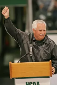 Ron Mason salutes the crowd at the 2007 NCAA Hockey Championship celebration in Munn Ice Arena.