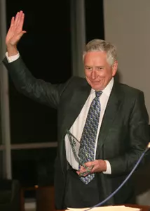 In February 2008, Drayton McLane Jr. was honored as MSU's Baseball Alumnus of the Year.