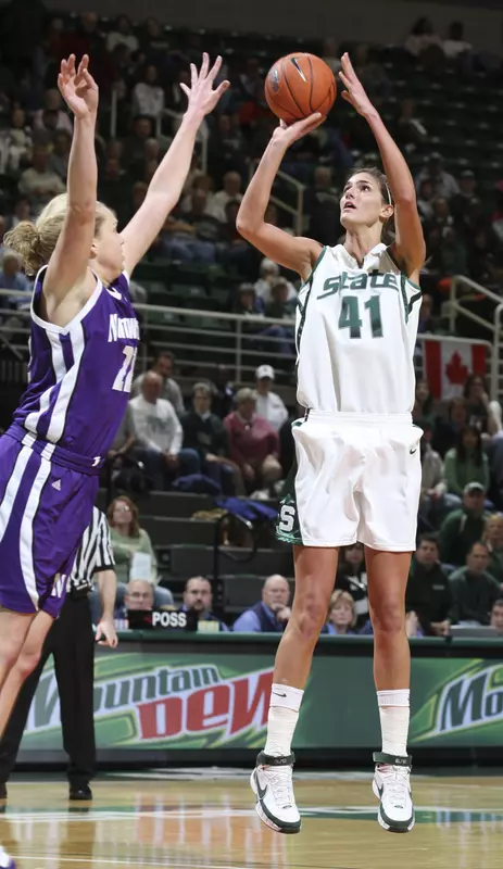 Junior Allyssa DeHaan posted 19 points, eight rebounds and four blocks in 25 minutes tonight.