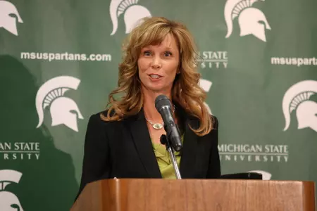 Head Coach Suzy Merchant address the media about the 2009-10 season.