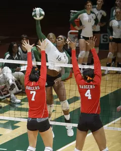 Sophomore Kyndra Abron led all Spartans with 14 kills and hit .583.