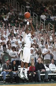 Durrell Summers puts up a shot in Sunday's game.