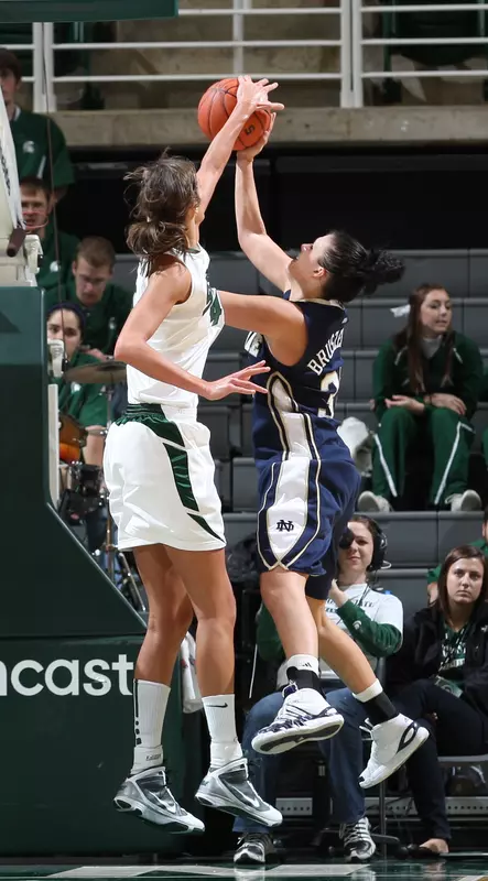 Allyssa DeHaan led Michigan State (1-2) with 20 points.