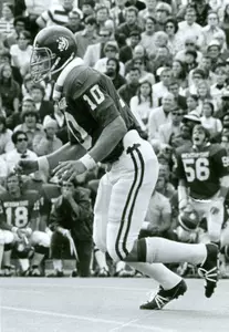 In 1972, Brad Van Pelt became the first defensive back ever to receive the Maxwell Award as the nation's top collegiate player.