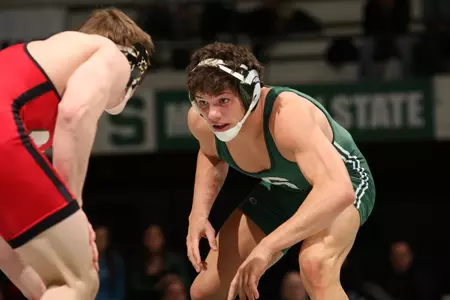 Ian Hinton moved on to the second round of NCAA Championships wrestlebacks on Thursday.