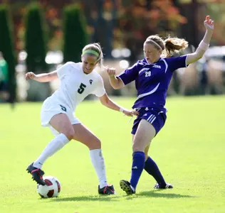 Junior midfielder Hannah Peterson