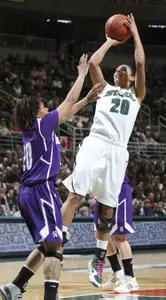 Junior Brittney Thomas looks to build off a career-high 19 points at Ohio State on Sunday.