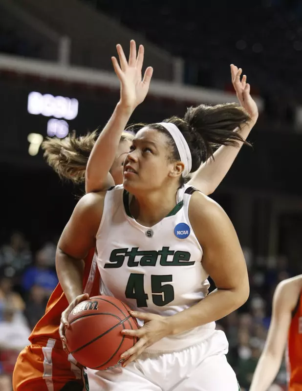 Lauren scored 10 points off the bench in today's win by the Spartans.