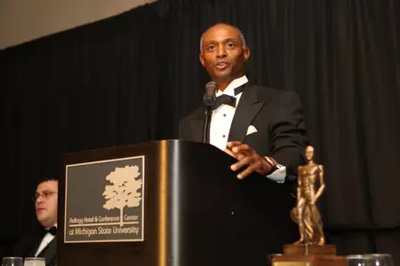Tyrone Willingham served as the keynote speaker for the 2010 SASS Academic Gala