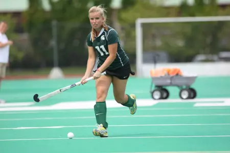 Senior Joelle van Ierland assisted on sophomore Kristen Henn's game-winning goal.