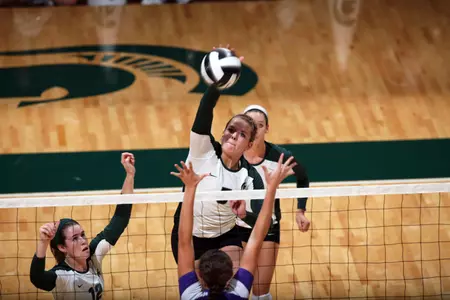 Red-shirt junior Jenilee Rathje ranks 18th nationally in hitting percentage (.433).