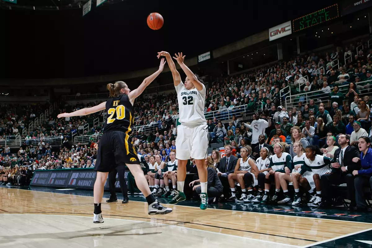 Senior Kalisha Keane knocked down the game winner with 0.5 second left to give MSU the 63-60 win.