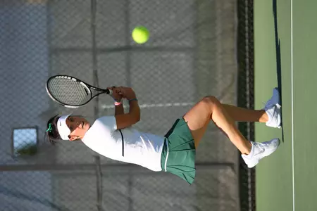 Sophomore Amy Barton went 2-0 in both doubles and singles today against IPFW and Detroit.