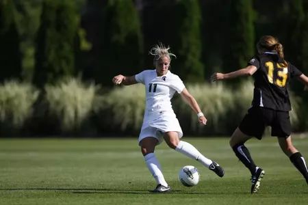 Laura Heyboer was selected as a finalist for the 2011 Lowe's Senior CLASS Award.