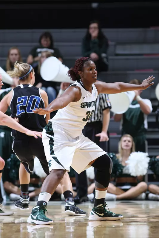 Senior Lykendra Johnson had her second double-double of the season with game-highs 15 points and 16 rebounds.