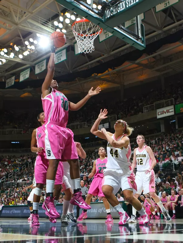 Lykendra Johnson secured her eighth double-double of the season with 13 points and 12 rebounds in only 21 minutes.